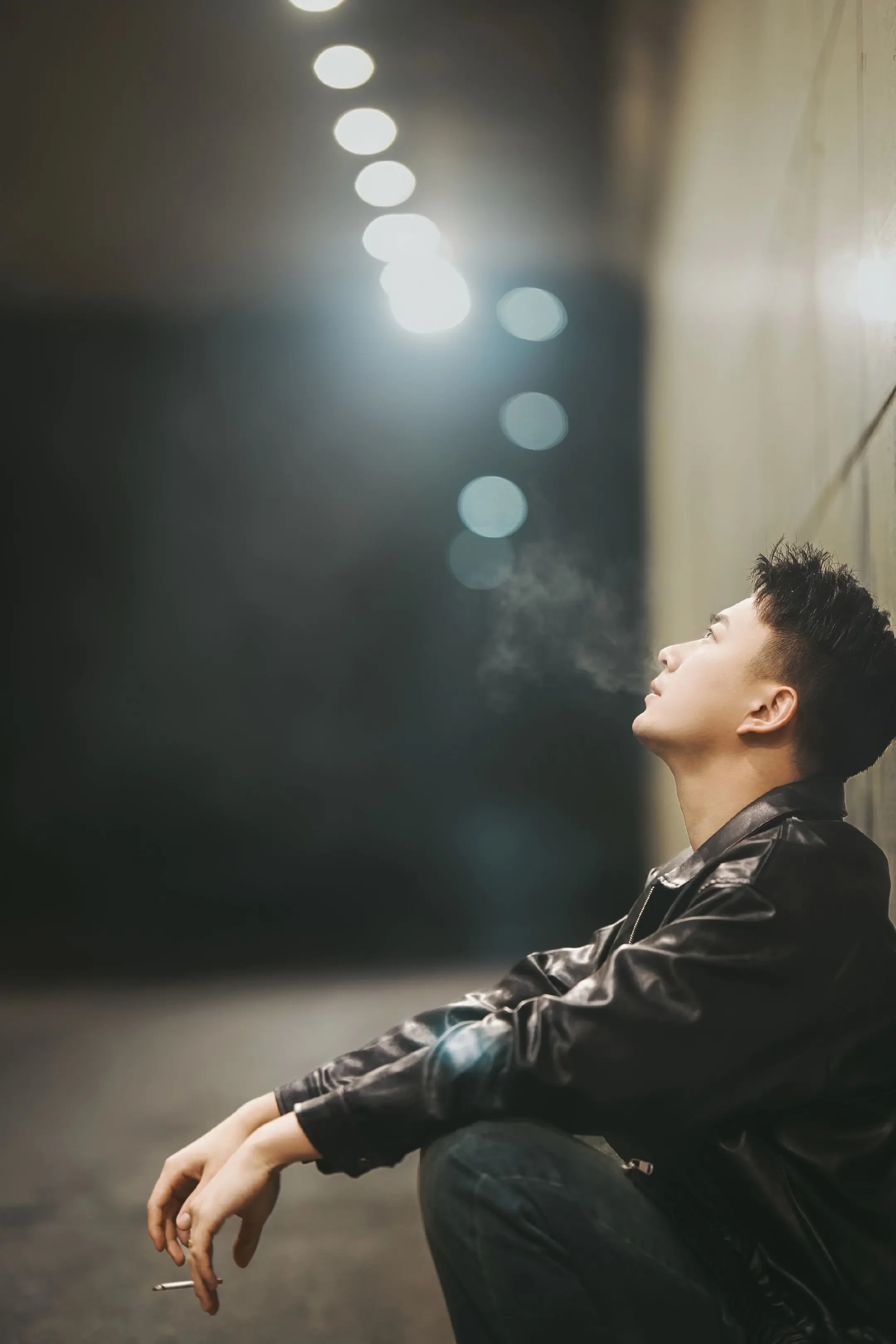 众所周知，帅是一种感觉。只用一个闪光灯，