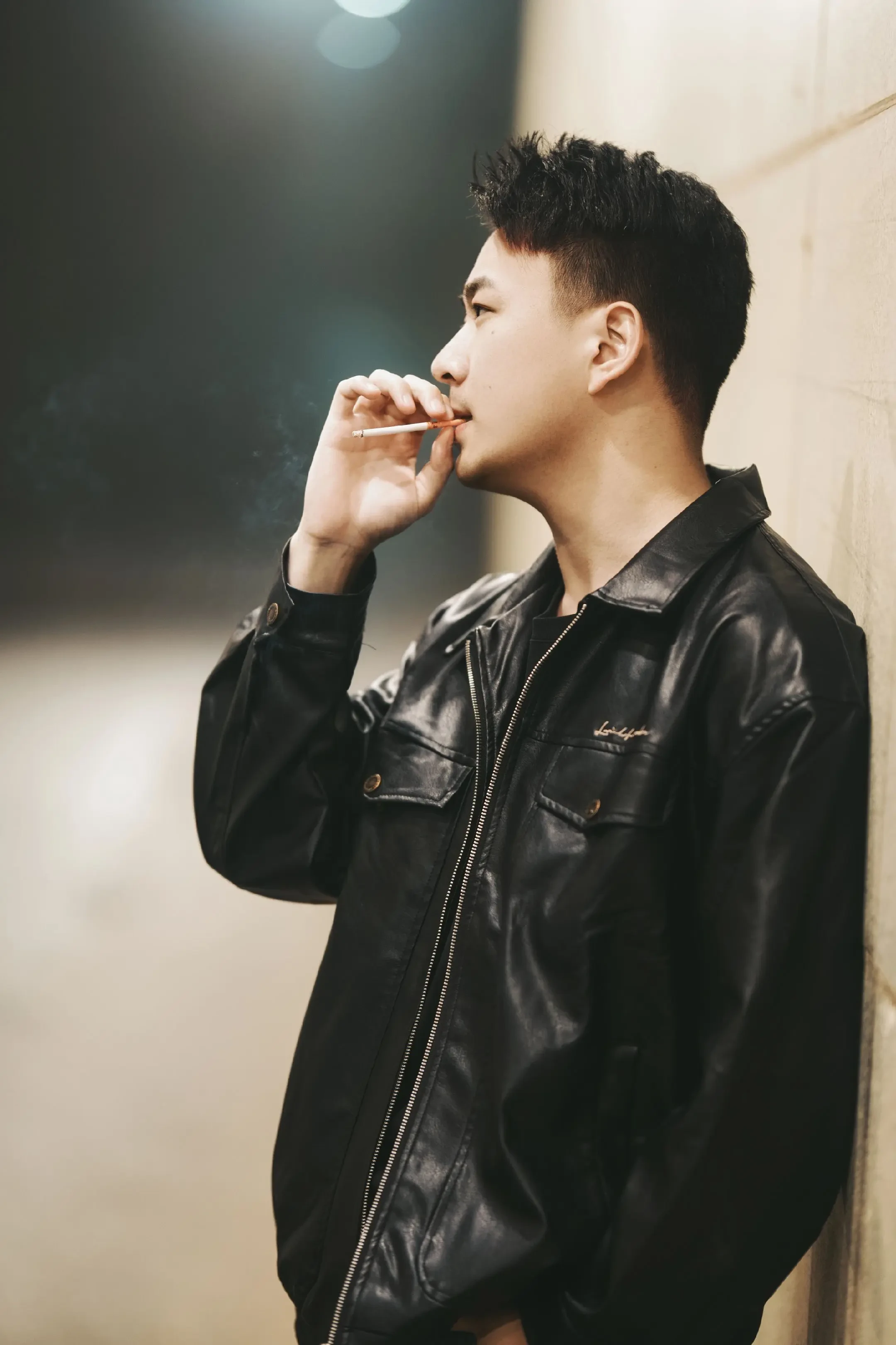 众所周知，帅是一种感觉。只用一个闪光灯，