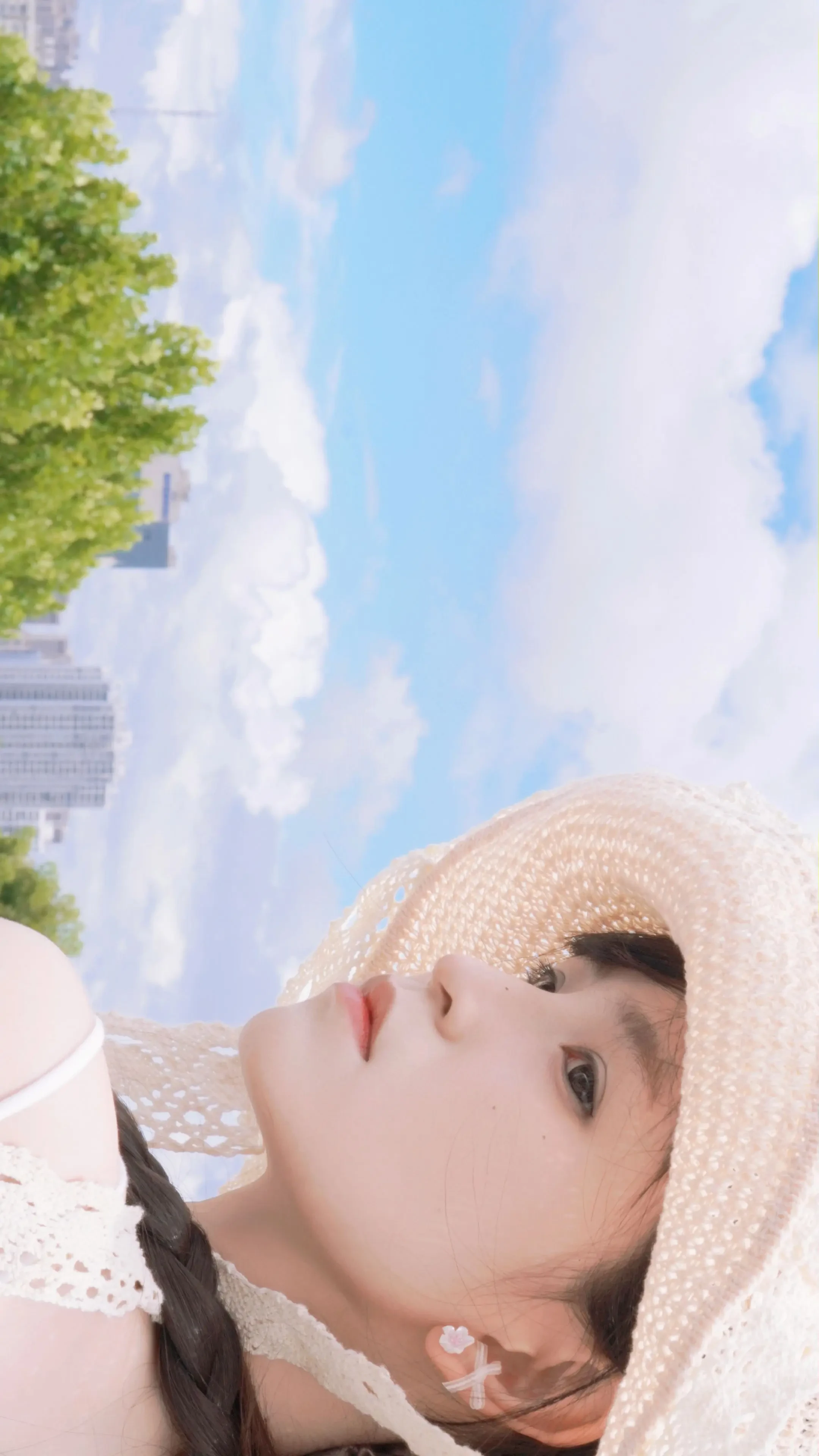 怀念夏日之云。夏日重现，这个夏天似乎还未