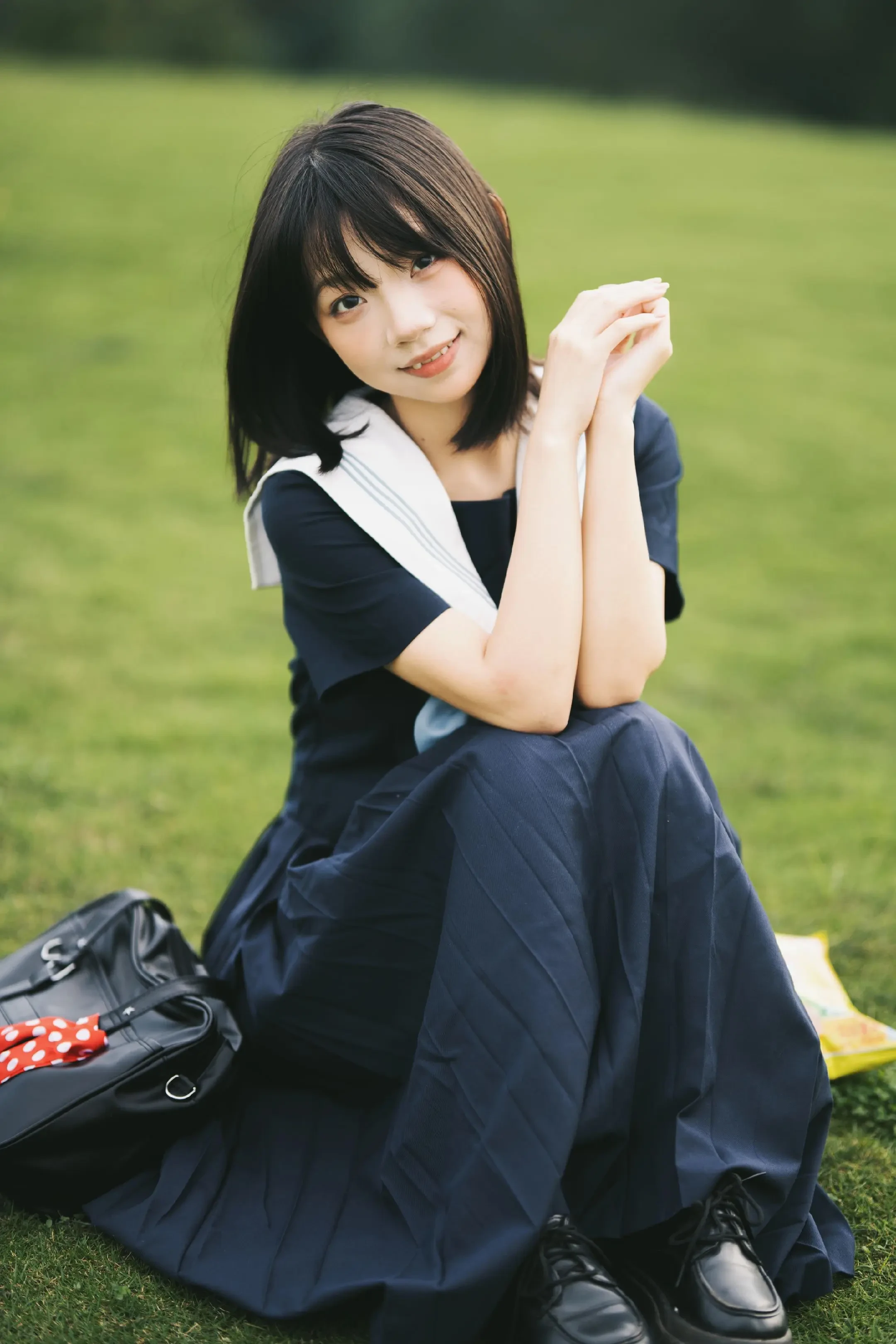 日系学园少女写真，青春在此刻具象化了。下