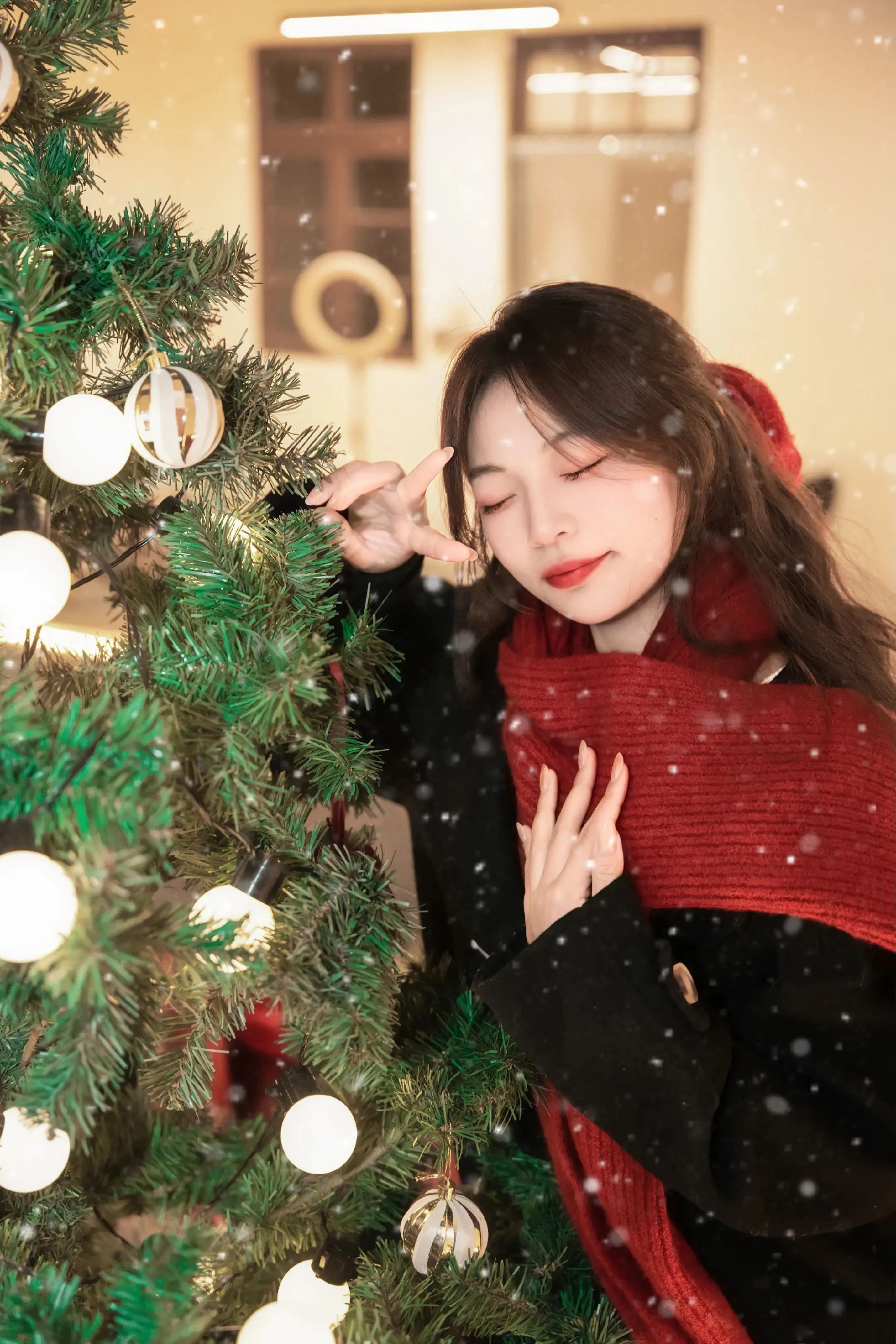 将圣诞氛围拉满🎄今年的圣诞写真请查收。