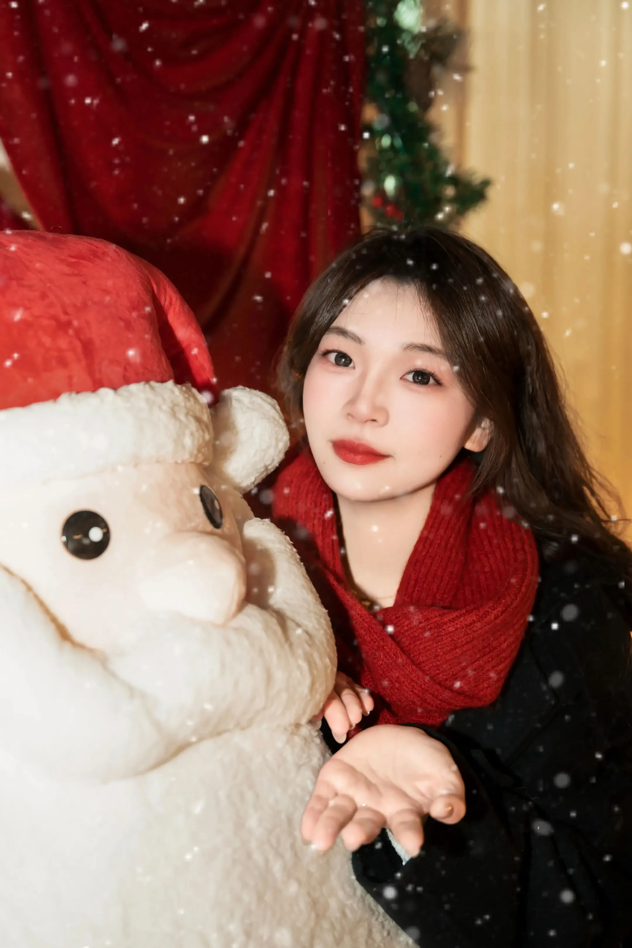 将圣诞氛围拉满🎄今年的圣诞写真请查收。